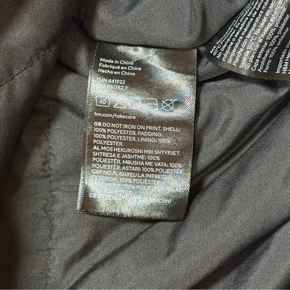 H&M Racing Thrill Seeker Black and Pink Oversized Bomber Jacket sz Small - Picture 6 of 9